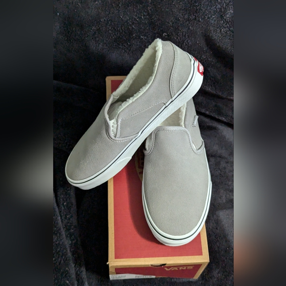 Vans Asher Faux Shearling Slip-On Suede Sneakers Women’s Size 5 Gray & White